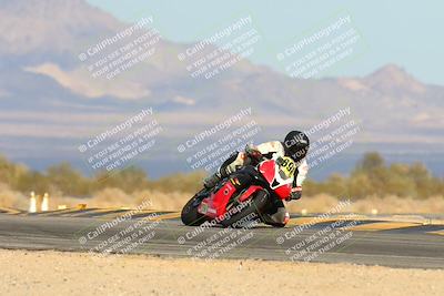 media/Feb-08-2025-CVMA (Sat) [[fcc6d2831a]]/Race 9-Amateur Supersport Middleweight/